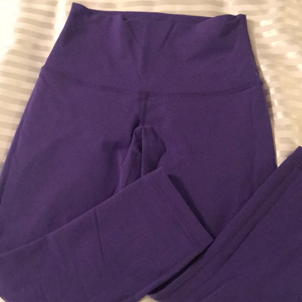 Lululemon wonder under crops